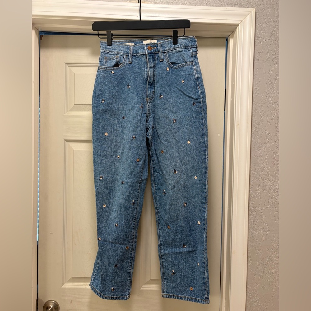 Universal Thread Blue Floral Embroidered Straight Leg Jeans